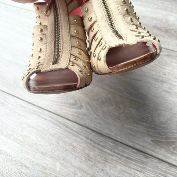 BCBGMaxAzria Ivory Leather Gladiator Studded Full Leather Open Toe Pumps - Picture 6 of 16